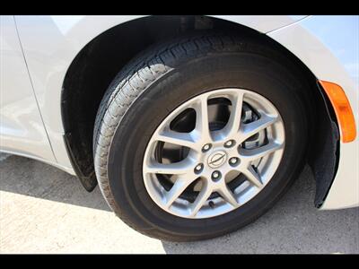 2023 Chrysler Pacifica Touring   - Photo 33 - Euless, TX 76040