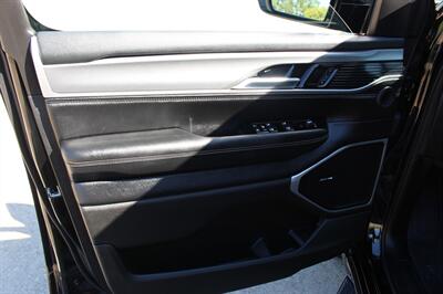 2026 Jeep Grand Wagoneer L Limited Reserve - Photo 34 - Euless, TX 76040