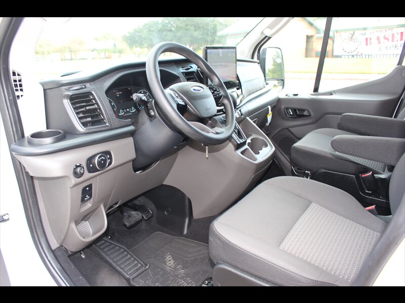 2025 Ford Transit XLT photo 20