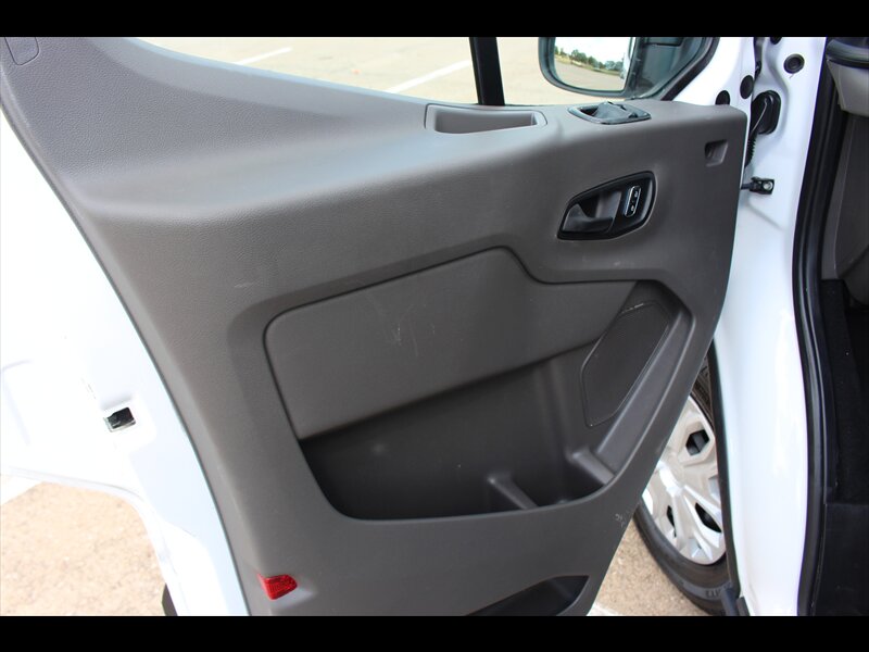 2025 Ford Transit XLT photo 21