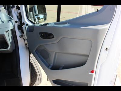 2018 Ford Transit 250   - Photo 15 - Euless, TX 76040