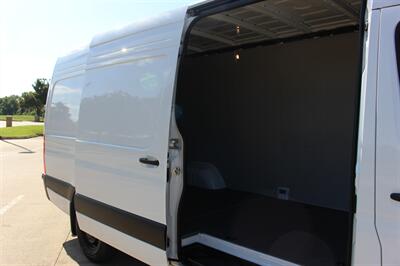 2025 Mercedes-Benz Sprinter 2500 - Photo 23 - Euless, TX 76040