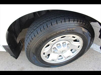 2021 Nissan NV 2500 HD SV - Photo 34 - Euless, TX 76040