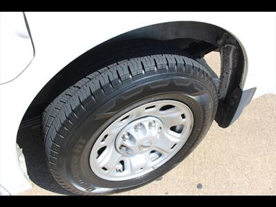 2021 Nissan NV 2500 HD SV - Photo 36 - Euless, TX 76040