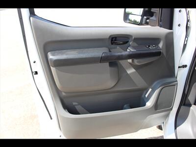 2021 Nissan NV 2500 HD SV - Photo 26 - Euless, TX 76040