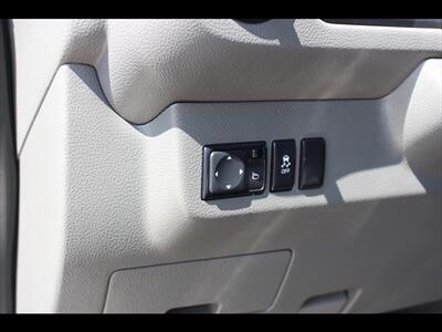 2021 Nissan NV 2500 HD SV - Photo 27 - Euless, TX 76040