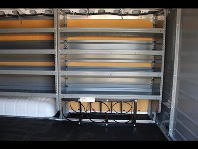 2021 Nissan NV 2500 HD SV - Photo 18 - Euless, TX 76040