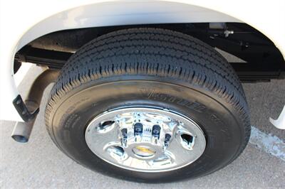 2025 Chevrolet Express LT 3500   - Photo 33 - Euless, TX 76040