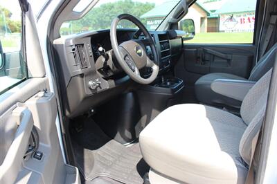 2025 Chevrolet Express LT 3500   - Photo 26 - Euless, TX 76040