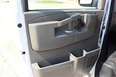 2025 Chevrolet Express LT 3500   - Photo 28 - Euless, TX 76040