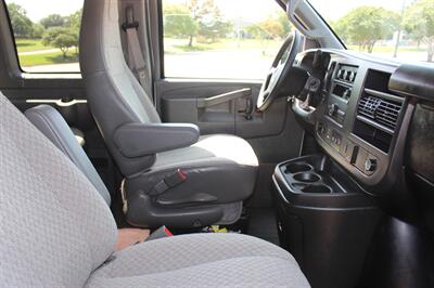 2025 Chevrolet Express LT 3500   - Photo 24 - Euless, TX 76040