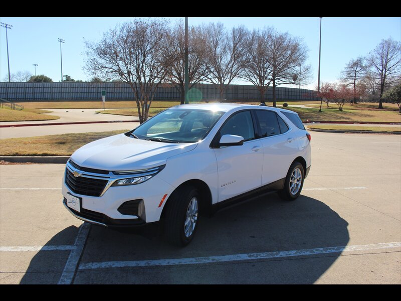 2024 Chevrolet Equinox LT   - Photo 1 - Euless, TX 76040