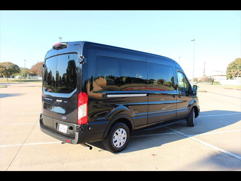 2024 Ford Transit XLT photo 4