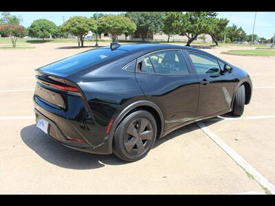 2024 Toyota Prius LE   - Photo 4 - Euless, TX 76040