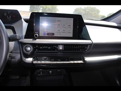 2024 Toyota Prius LE   - Photo 14 - Euless, TX 76040