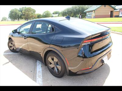 2024 Toyota Prius LE   - Photo 2 - Euless, TX 76040