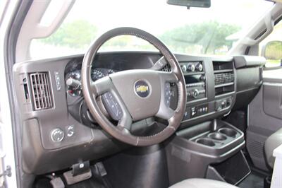 2021 Chevrolet Express 3500 - Photo 28 - Euless, TX 76040