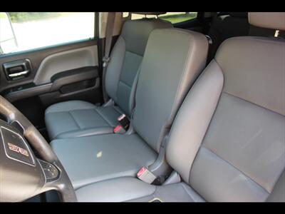 2017 GMC Sierra 2500 HD   - Photo 19 - Euless, TX 76040