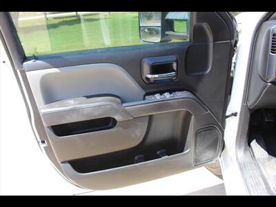 2017 GMC Sierra 2500 HD   - Photo 16 - Euless, TX 76040
