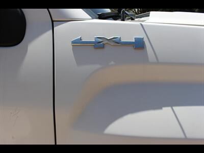 2017 GMC Sierra 2500 HD   - Photo 31 - Euless, TX 76040