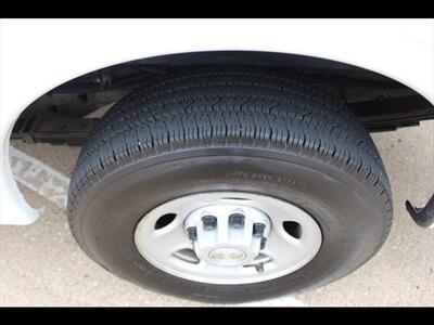 2020 Chevrolet Express 3500   - Photo 24 - Euless, TX 76040