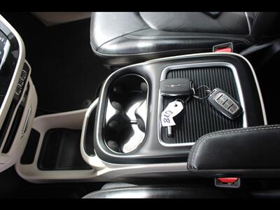 2022 Chrysler Pacifica Touring L   - Photo 26 - Euless, TX 76040