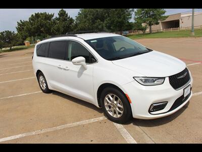 2022 Chrysler Pacifica Touring L   - Photo 7 - Euless, TX 76040