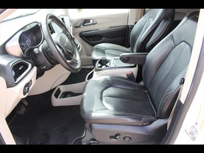 2022 Chrysler Pacifica Touring L   - Photo 22 - Euless, TX 76040
