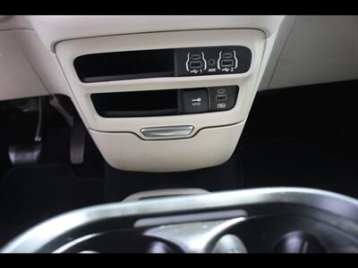 2022 Chrysler Pacifica Touring L   - Photo 29 - Euless, TX 76040