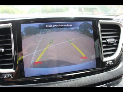 2022 Chrysler Pacifica Touring L   - Photo 24 - Euless, TX 76040