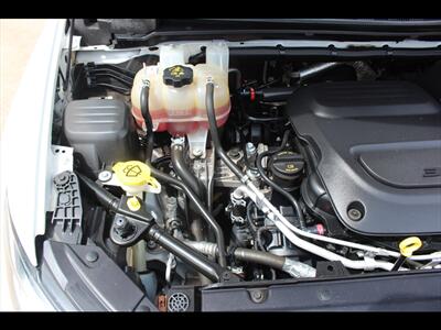2022 Chrysler Pacifica Touring L   - Photo 35 - Euless, TX 76040