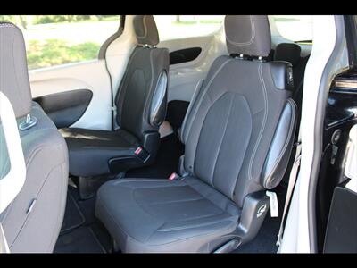 2022 Chrysler Voyager LX   - Photo 14 - Euless, TX 76040