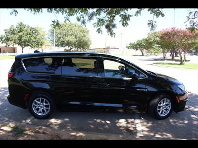 2022 Chrysler Voyager LX   - Photo 6 - Euless, TX 76040