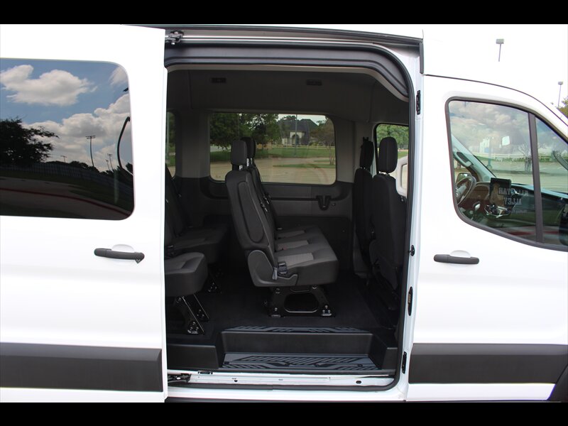 2025 Ford Transit XLT photo 8