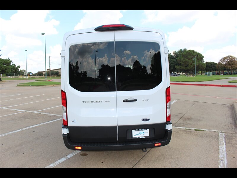 2025 Ford Transit XLT photo 3