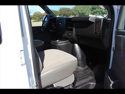 2020 Chevrolet Express LT 3500   - Photo 22 - Euless, TX 76040