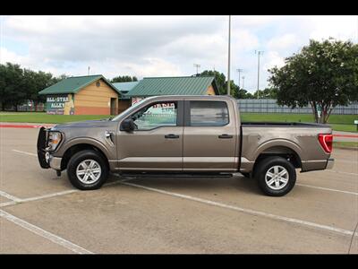 2022 Ford F-150 XLT   - Photo 2 - Euless, TX 76040