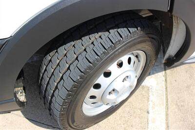 2023 Ford Transit 250 - Photo 35 - Euless, TX 76040