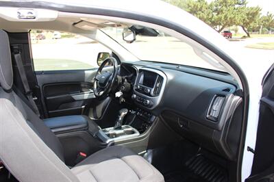 2022 Chevrolet Colorado LT   - Photo 13 - Euless, TX 76040