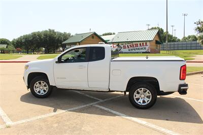 2022 Chevrolet Colorado LT   - Photo 2 - Euless, TX 76040