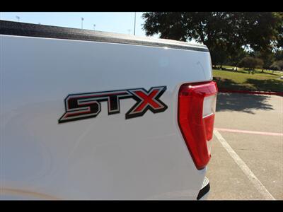 2022 Ford F-150 XL - Photo 11 - Euless, TX 76040