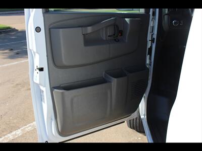 2021 Chevrolet Express 2500   - Photo 18 - Euless, TX 76040