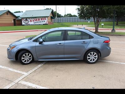 2024 Toyota Corolla LE - Photo 2 - Euless, TX 76040