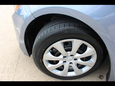 2024 Toyota Corolla LE - Photo 31 - Euless, TX 76040