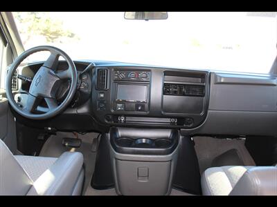 2005 Chevrolet Express Passenger 3500 LT   - Photo 12 - Euless, TX 76040