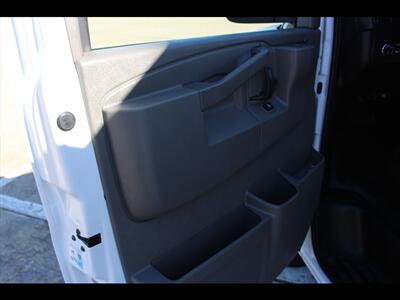 2021 Chevrolet Express 2500   - Photo 31 - Euless, TX 76040