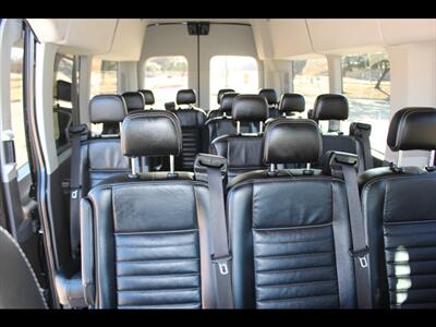 2023 Ford Transit 350 HD XLT   - Photo 17 - Euless, TX 76040
