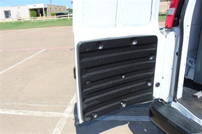 2020 GMC Savana 2500 - Photo 14 - Euless, TX 76040