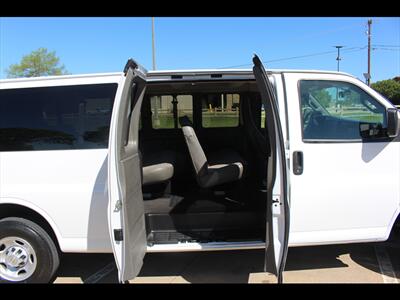 2024 Chevrolet Express LS 3500   - Photo 11 - Euless, TX 76040