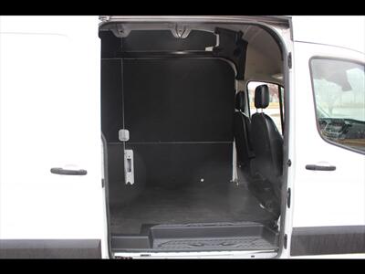 2022 Ford Transit 250   - Photo 21 - Euless, TX 76040